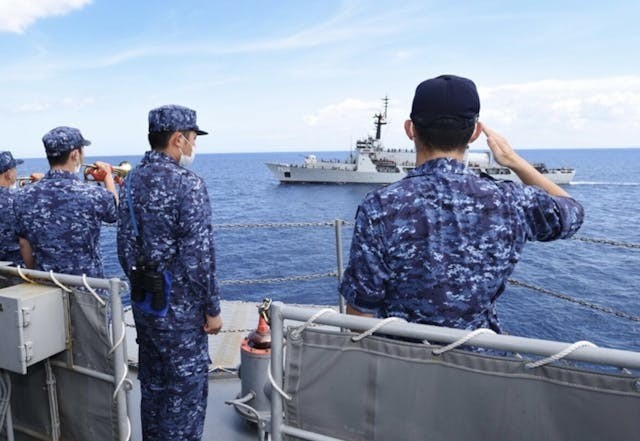 海上自衛隊との出会い